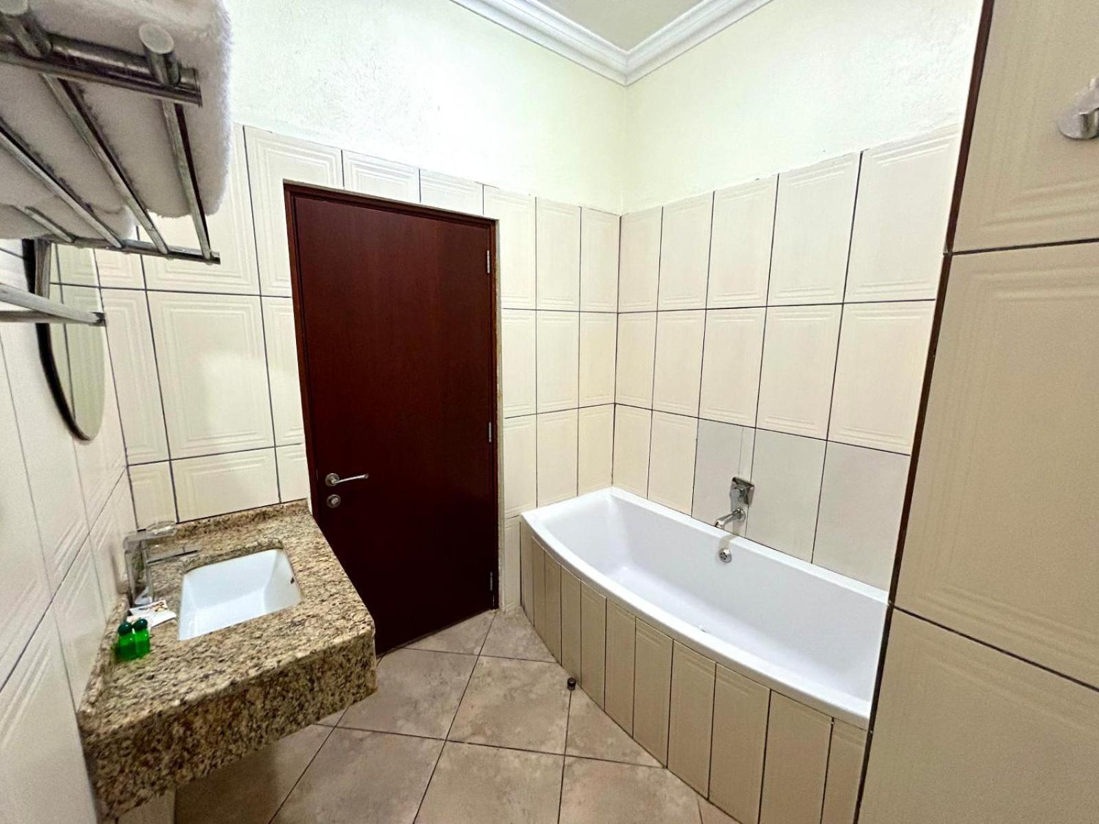 Karibu Leisure Resort Thapane Zewnętrze zdjęcie